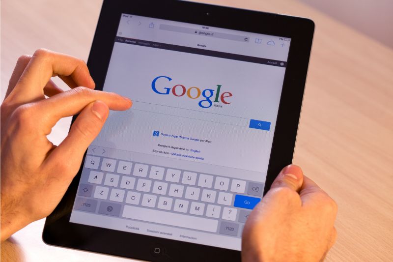 An image of a business using local SEO to get sales